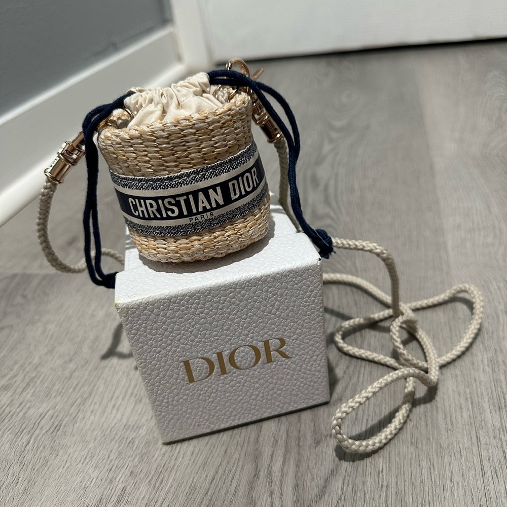 Mini Christian Dior Beauty VIP Drawstring Straw Pouch Crossbody Bag - Picture 7 of 7